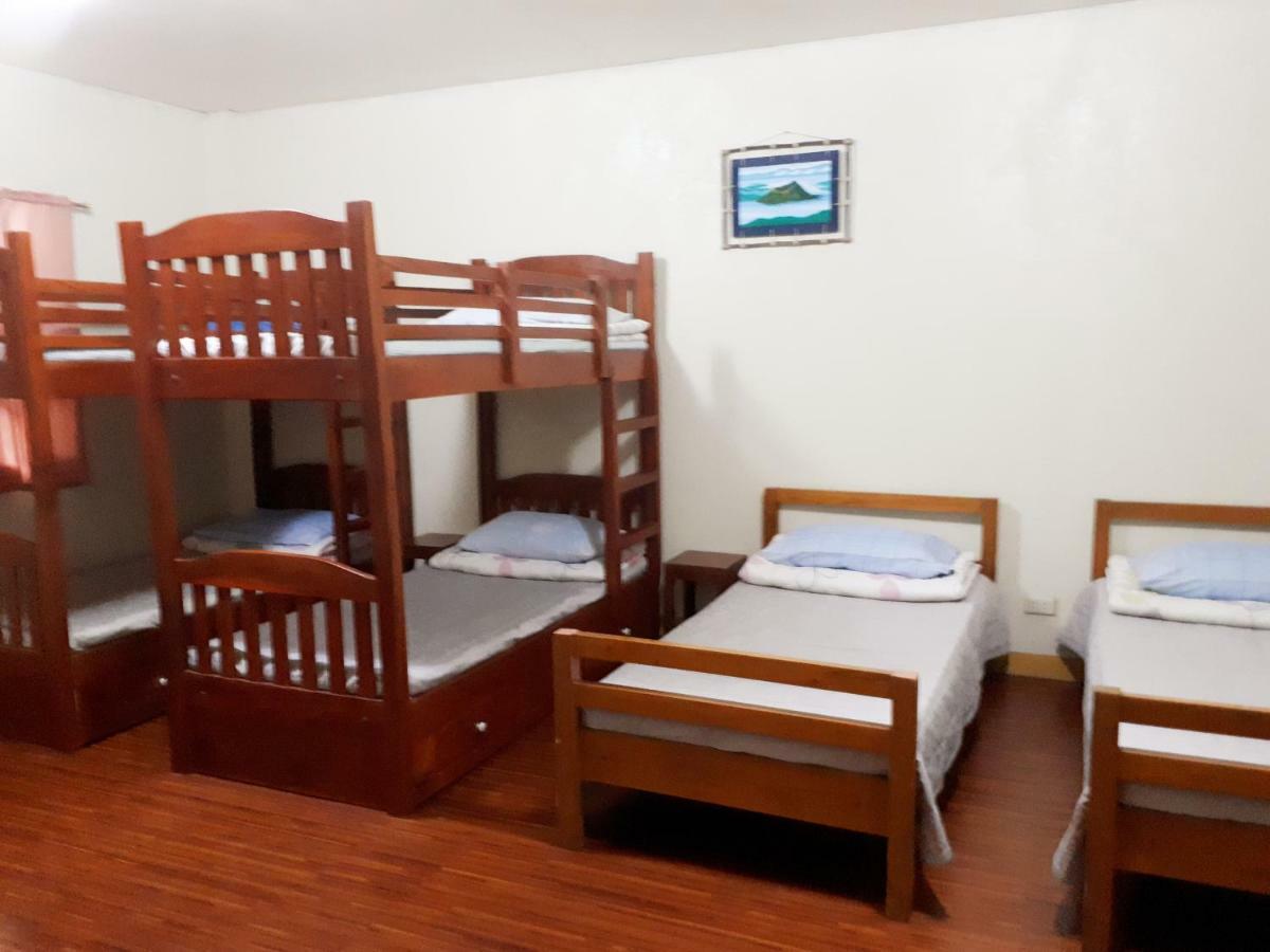 Minine Guesthouse Silang Eksteriør billede